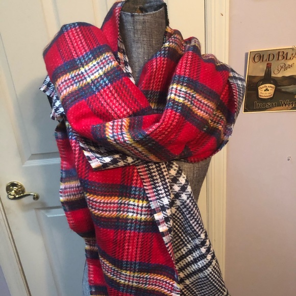double sided blanket scarf - Picture 1 of 3